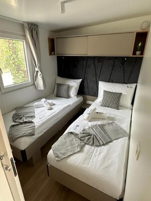 La Mer Mobil Home 비오그라드나모루 외부 사진